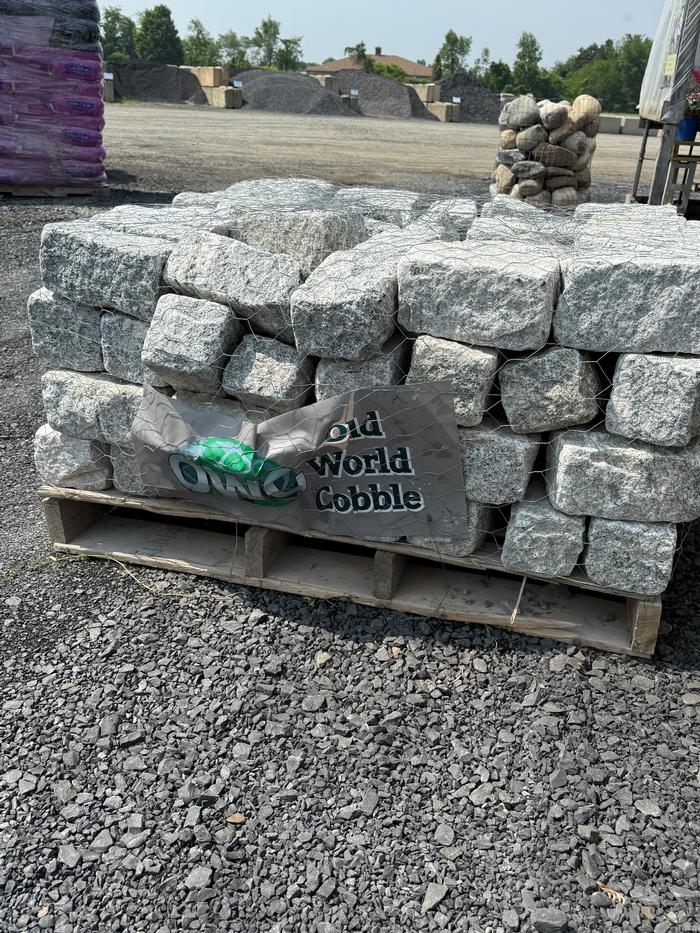 Hardscaping - Belgium Blocks Grey Regular
